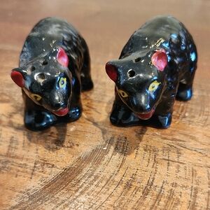 Black Bear Salt and Pepper Shakers